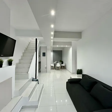 Ferienhaus Four Seasons - The White Queen House Kriopigi