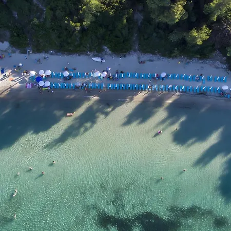 Ferienhaus Four Seasons - The White Queen House