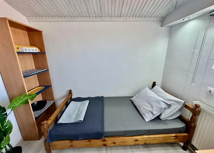 Four Seasons - The White Queen House 度假居 *