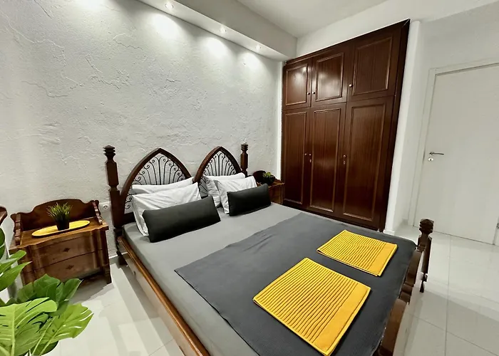 Сasa de vacaciones Four Seasons - The White Queen House *