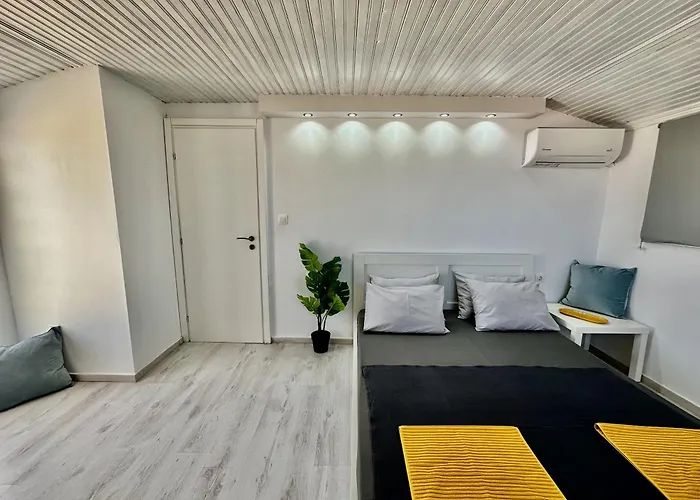 Four Seasons - The White Queen House 度假居 克里皮吉