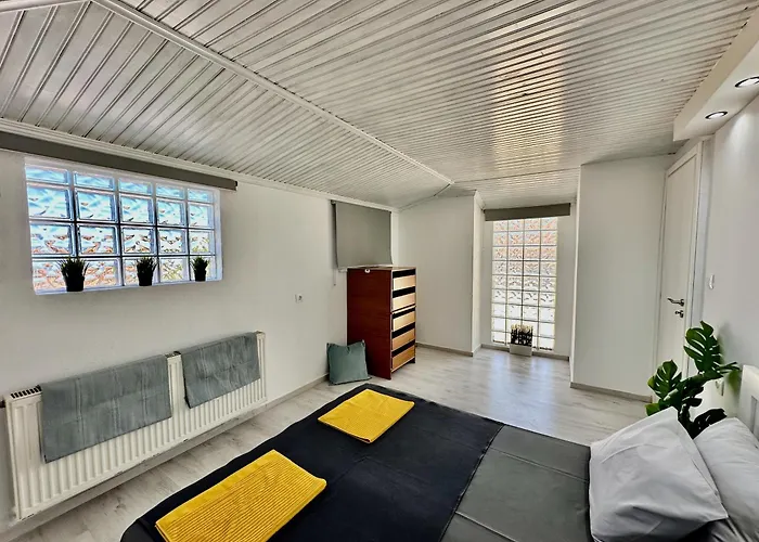 Four Seasons - The White Queen House 度假居 *