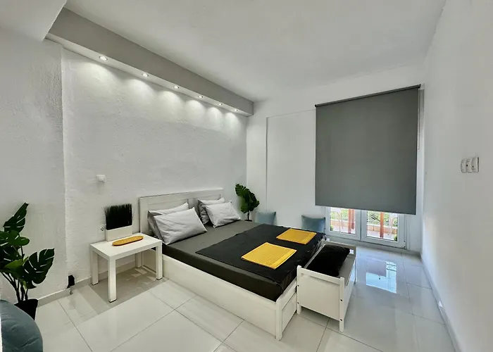 Four Seasons - The White Queen House Σπίτι διακοπών Κρυοπηγή