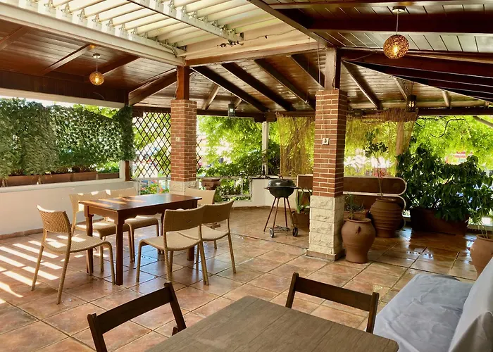 Four Seasons - The White Queen House * Κρυοπηγή